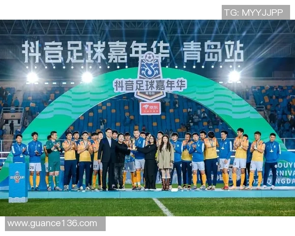 足球明星跨界演艺圈他们在电影中的精彩表现与魅力揭秘